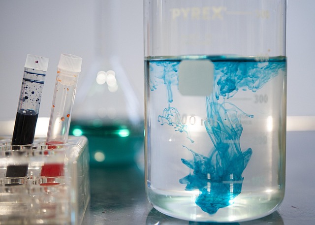 聚氨酯3C電子密封減震墊專用硅油，在寬廣的溫度范圍內(nèi)都能保持穩(wěn)定的物理特性